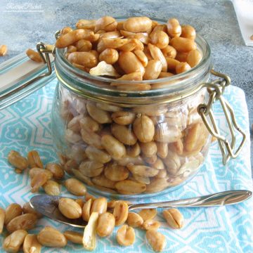 Garlic flavoured peanuts.