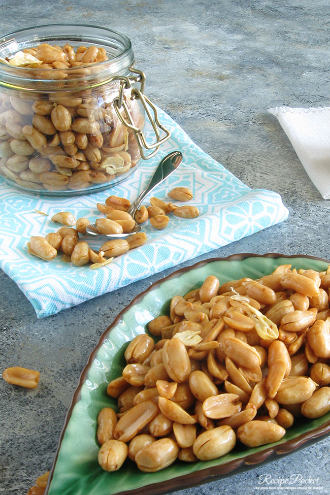 Indonesian garlic peanuts kacang bawang