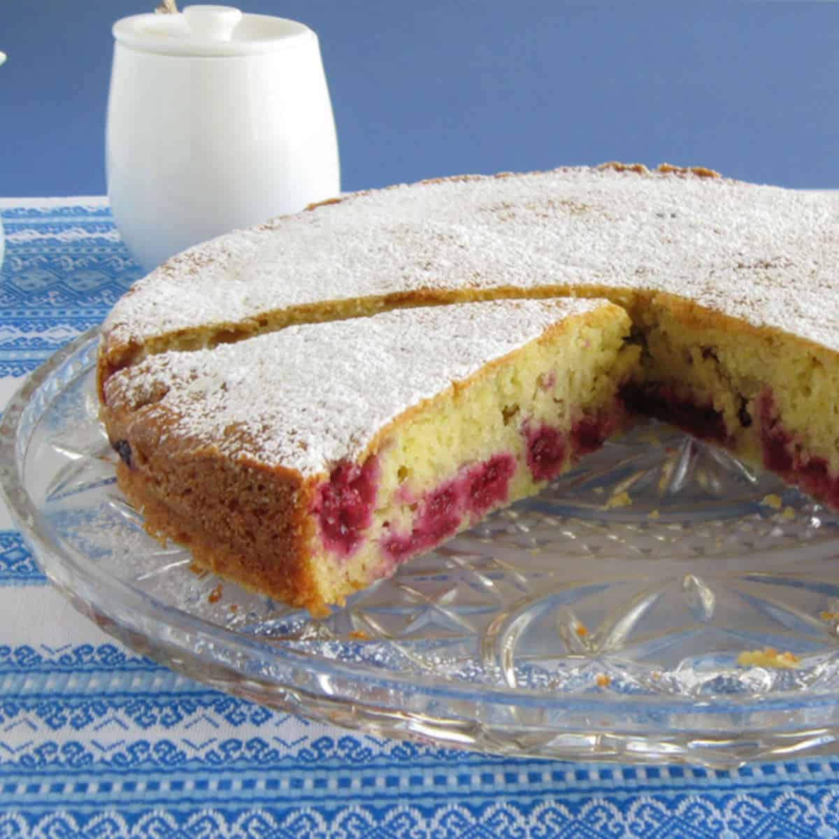 Rasoberry cake.
