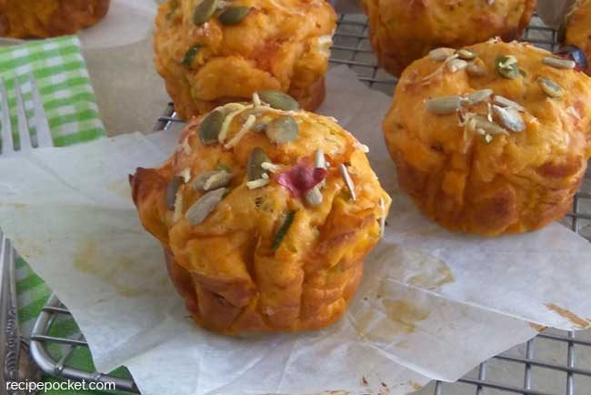 How to make muffin liners - cup moulding 