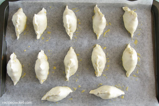 Samosas with egg wash before baking