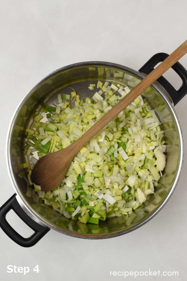 Easy potato soup step by step image # 4