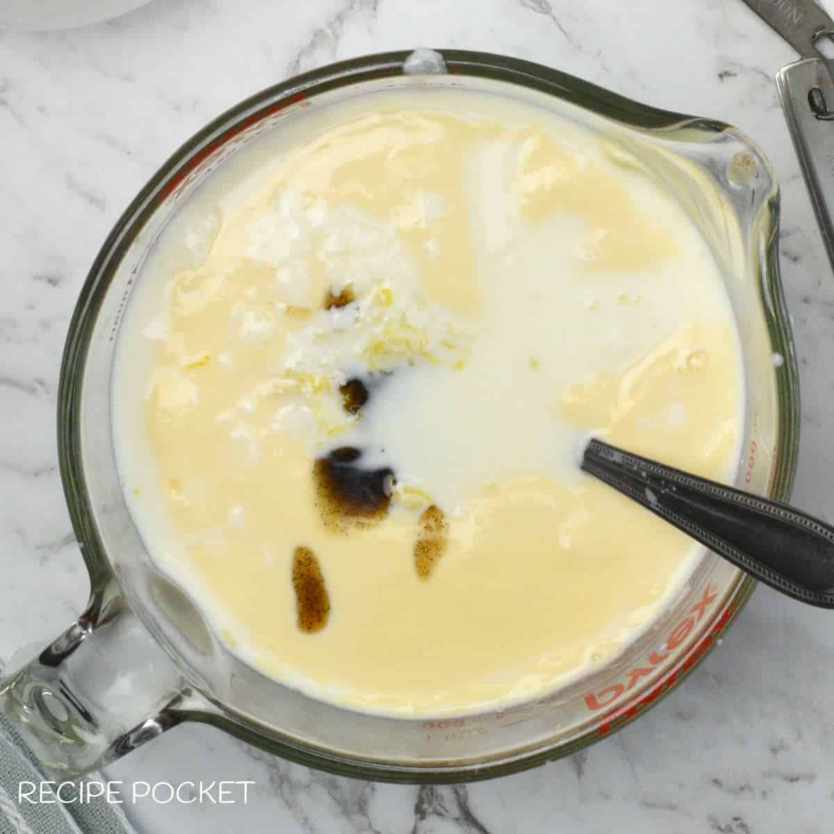 Pnacake batter with vanilla.