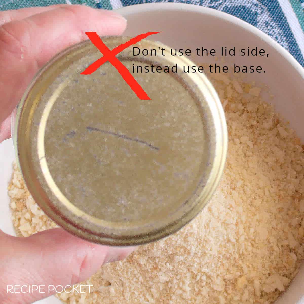 Image of a scratched lid.