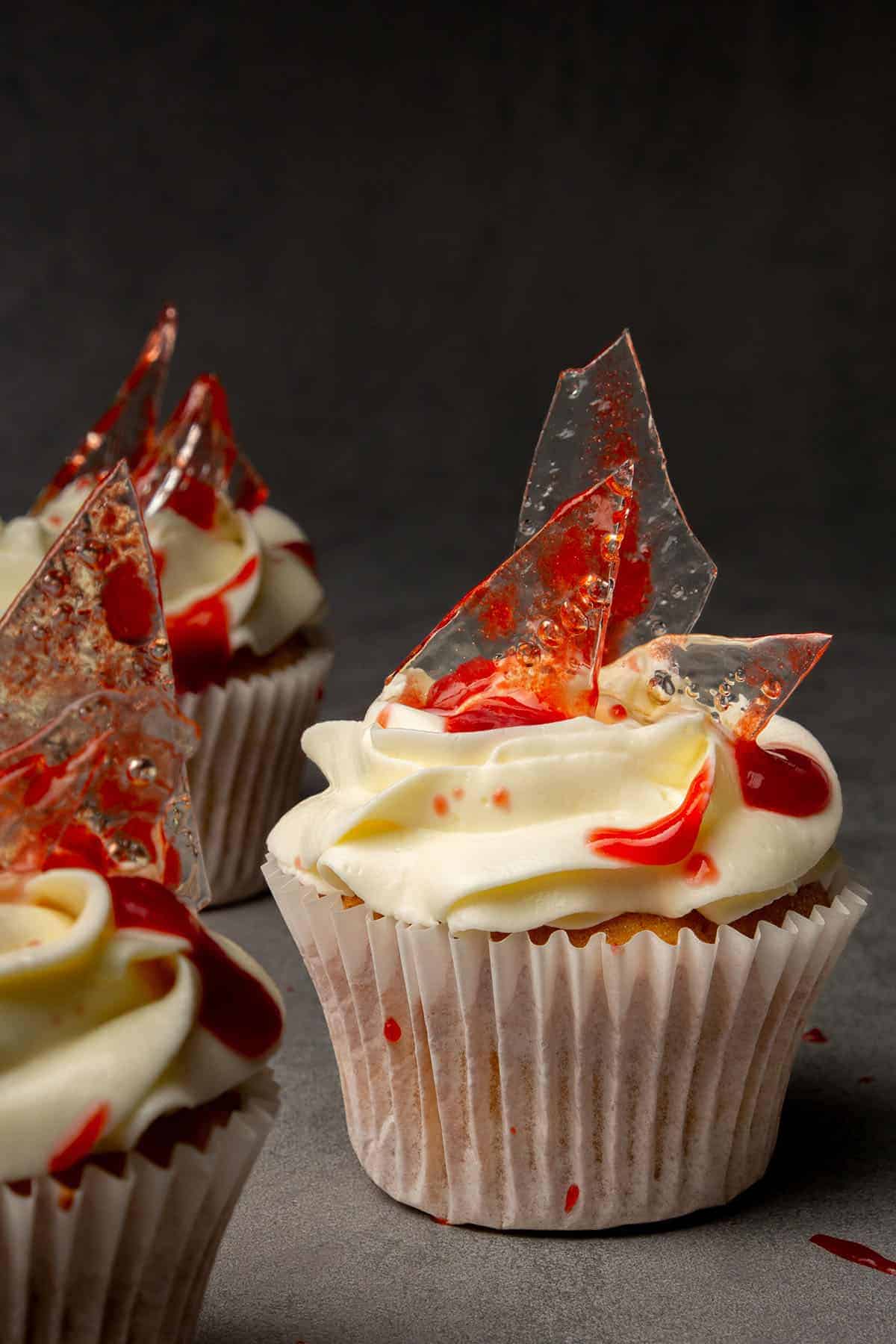 Bloody Halloween cupdakes.