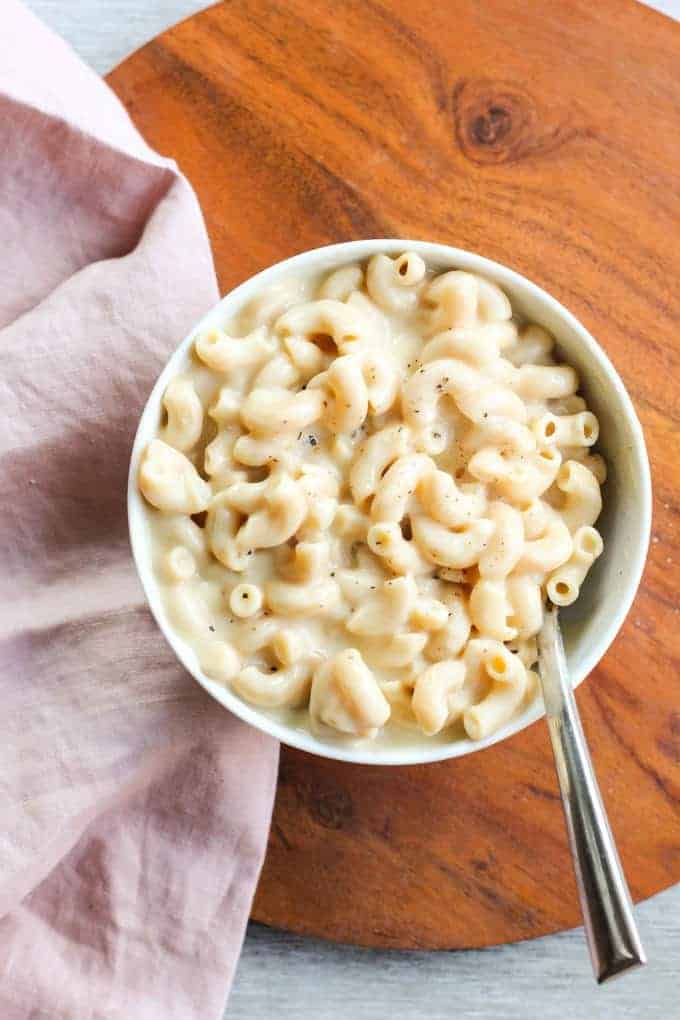A bowl of mac and cheese.