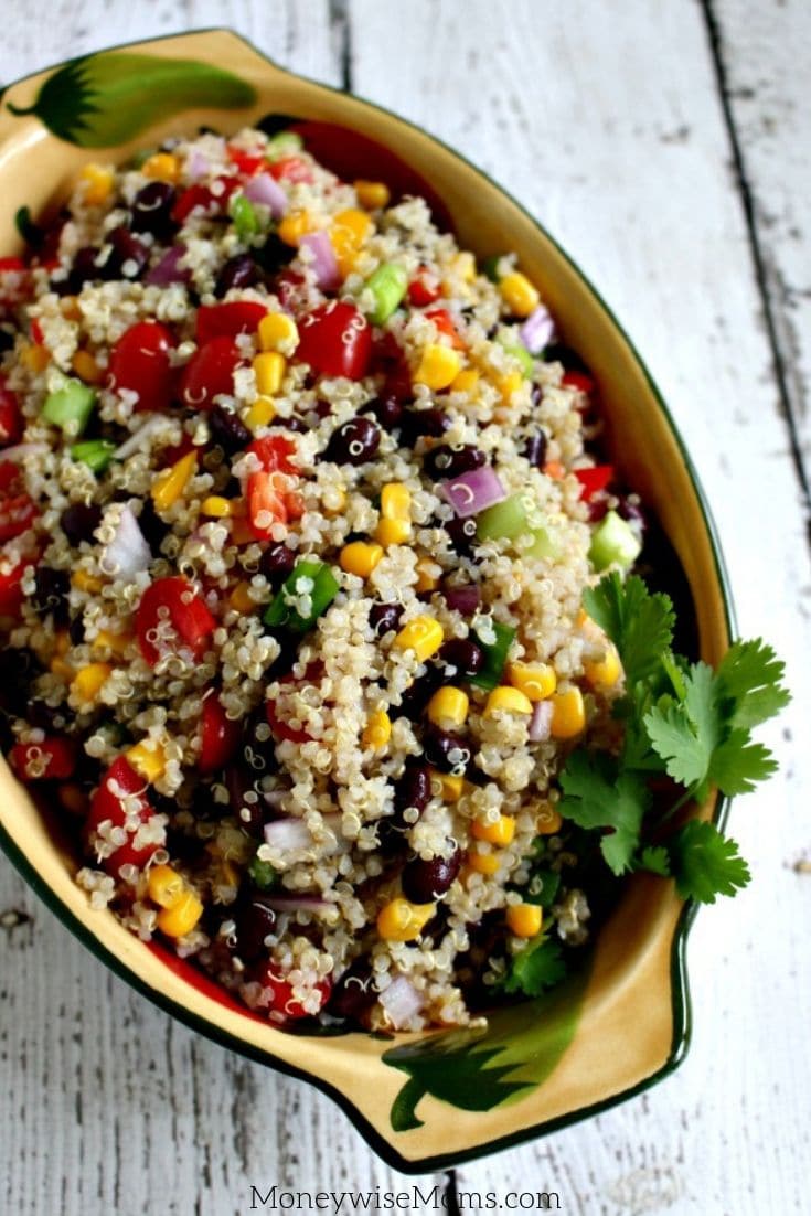Summer salad with quinoa.