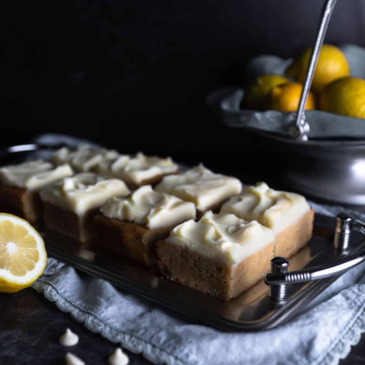 Lemon blondies.